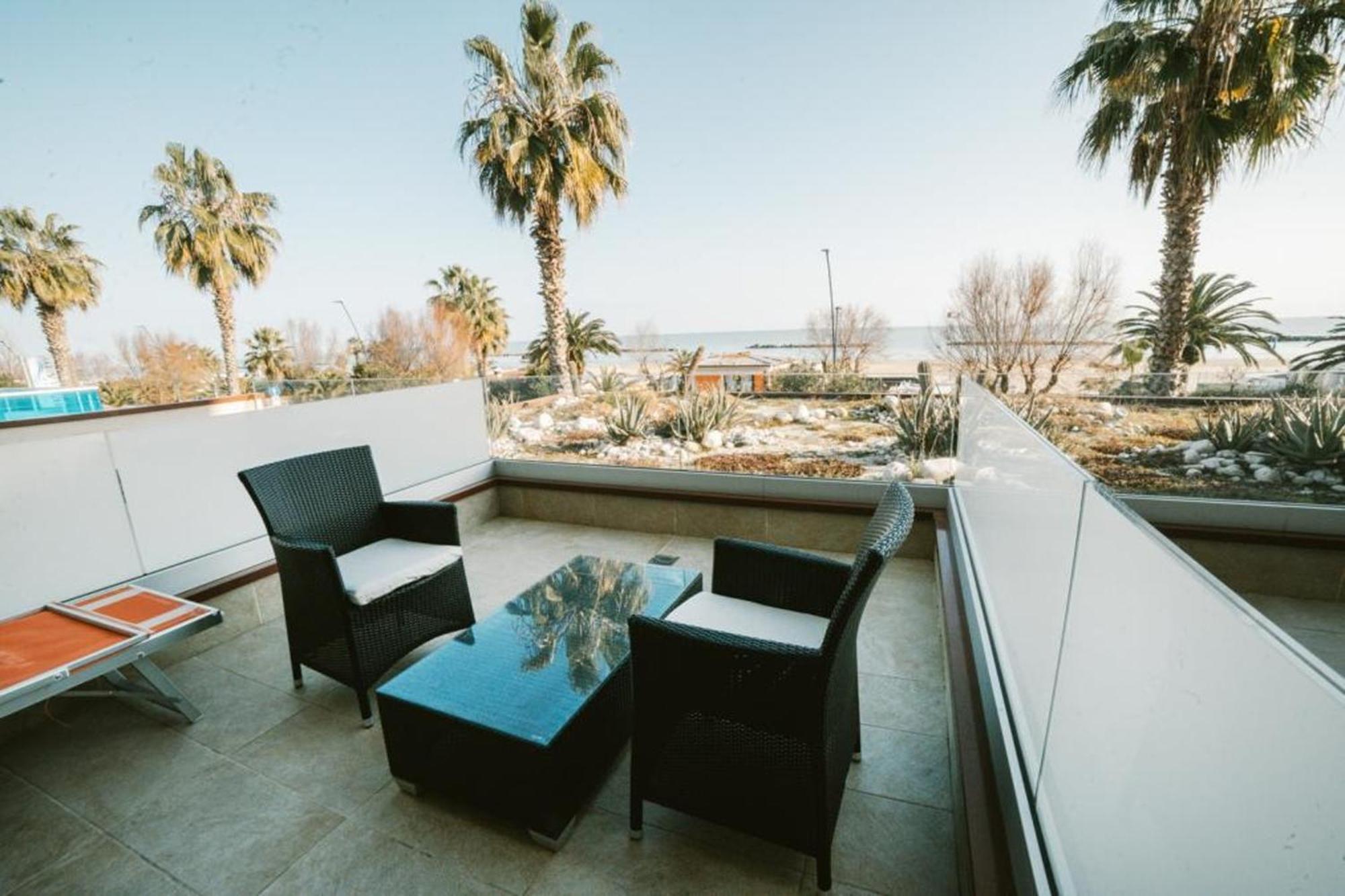 Hotel Continental San Benedetto del Tronto Exterior photo