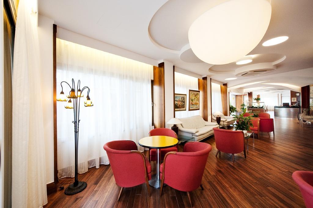 Hotel Continental San Benedetto del Tronto Exterior photo